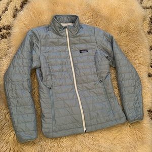 Patagonia women’s size medium coat (Primaloft).